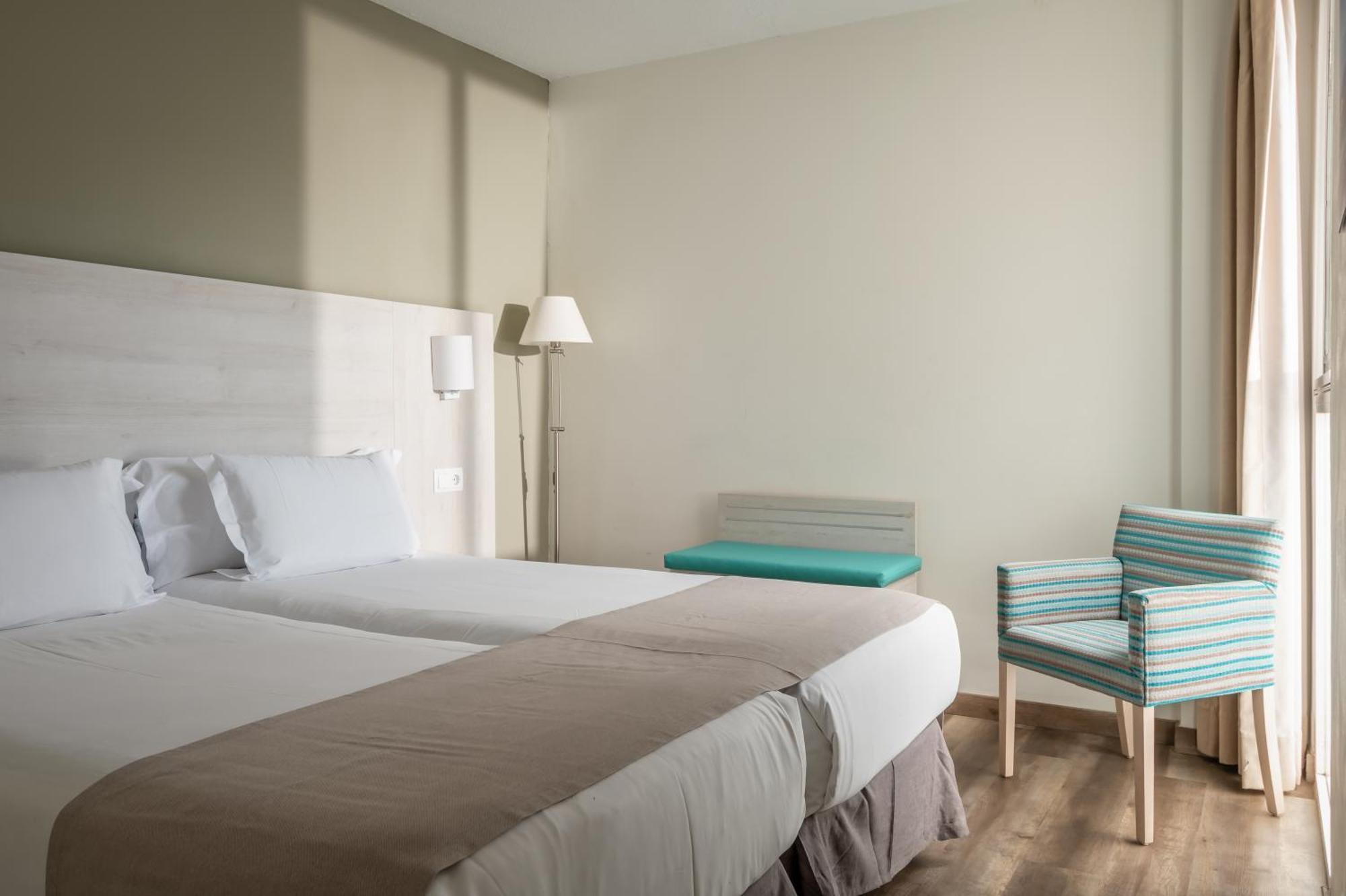 Apartamentos Vistasol Magaluf  Esterno foto